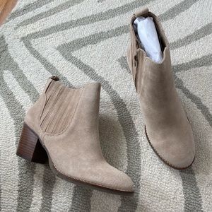 Crown Vintage Booties